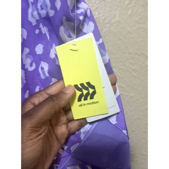 All In Motion Women’s‎ 3” Running Shorts Large Purple Leopard Zip Pocket NWT - Picture 3 of 12